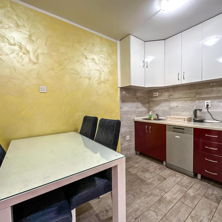 Nikki’s Apartment Podgorica - Two-Bedroom Apartment - 14