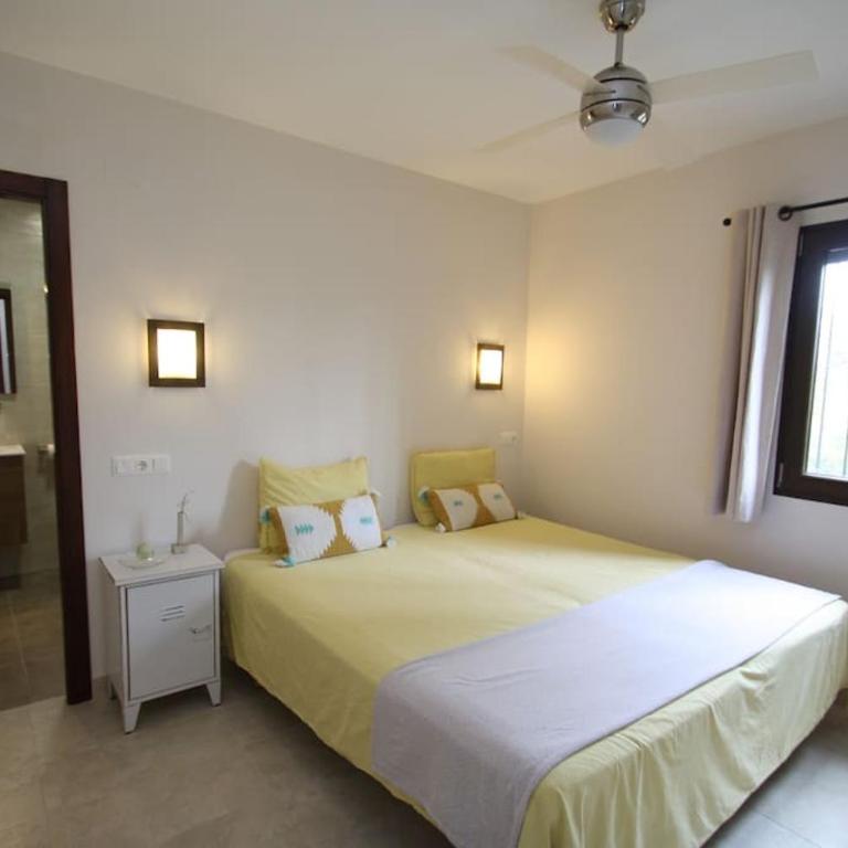Bonita casa independiente cerca de la playa - Casa de 2 dormitorios - 9