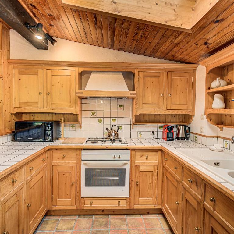 Apartment Les Nantillons, Alpes Agency, Central Chamonix, sleeps 6-8 - Appartamento con 3 Camere da Letto - 8