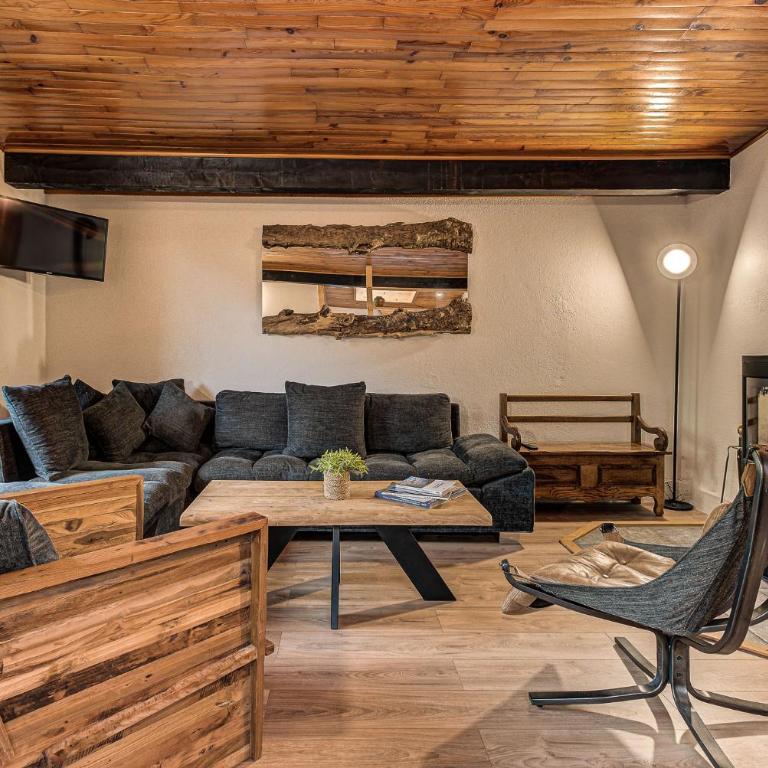 Apartment Les Nantillons, Alpes Agency, Central Chamonix, sleeps 6-8 - Appartamento con 3 Camere da Letto - 1