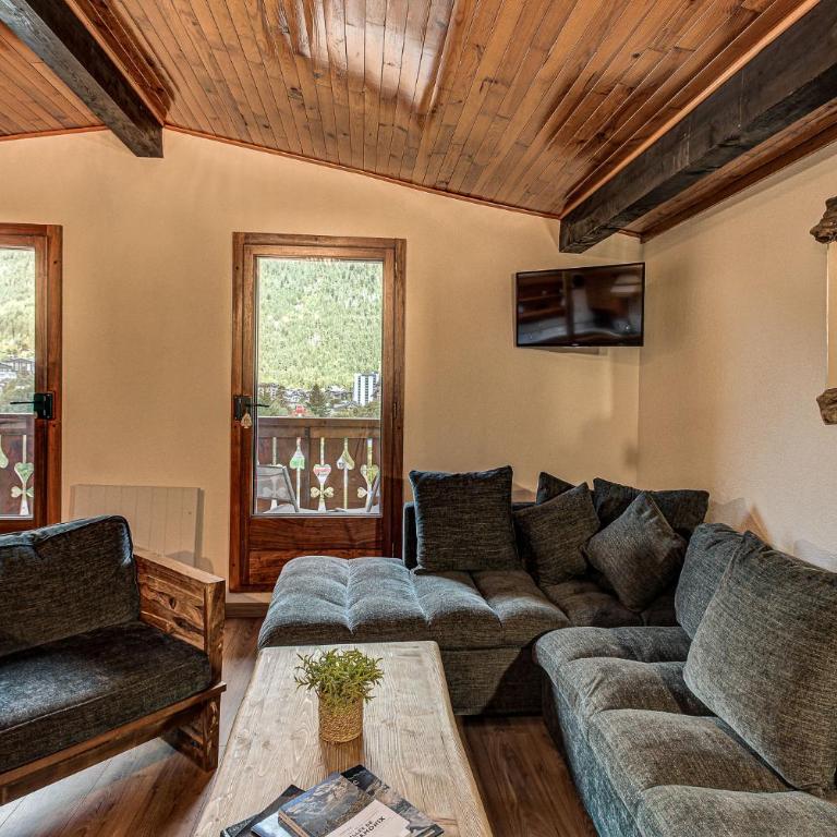 Apartment Les Nantillons, Alpes Agency, Central Chamonix, sleeps 6-8 - Appartamento con 3 Camere da Letto - 7
