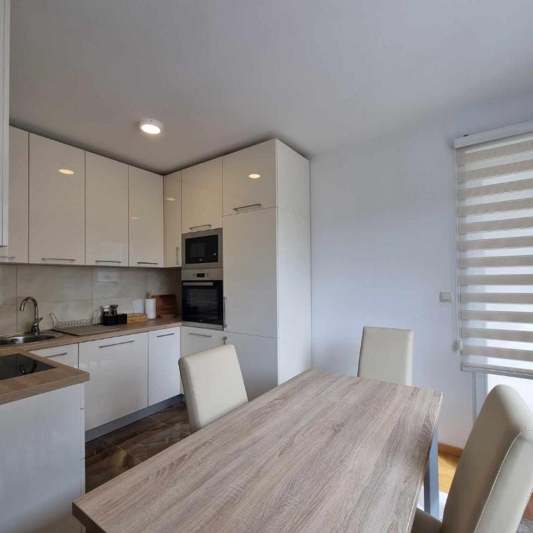 Apartman Tesla Pale - Two-Bedroom Apartment - 6
