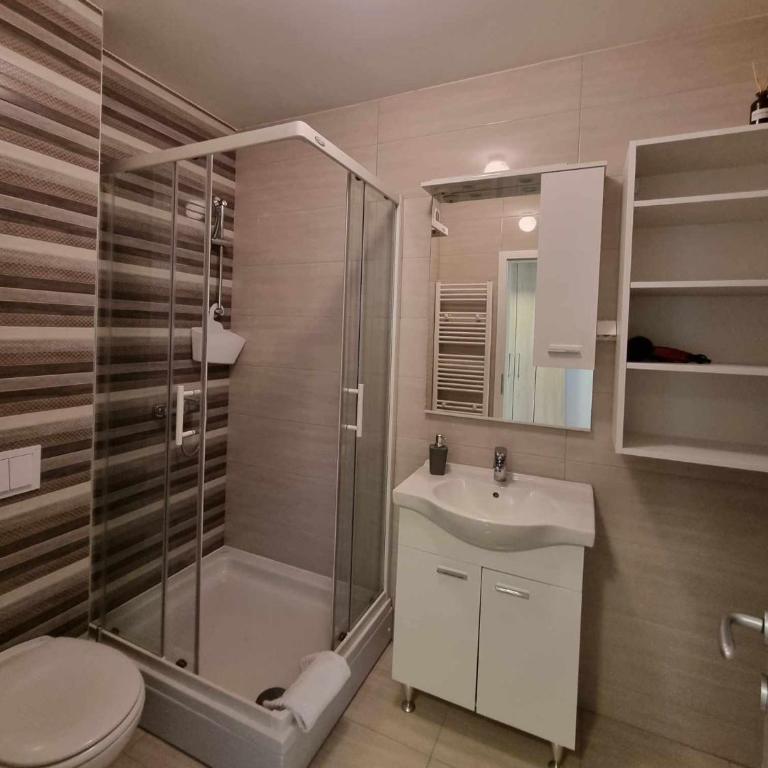 Apartman Tesla Pale - Two-Bedroom Apartment - 14