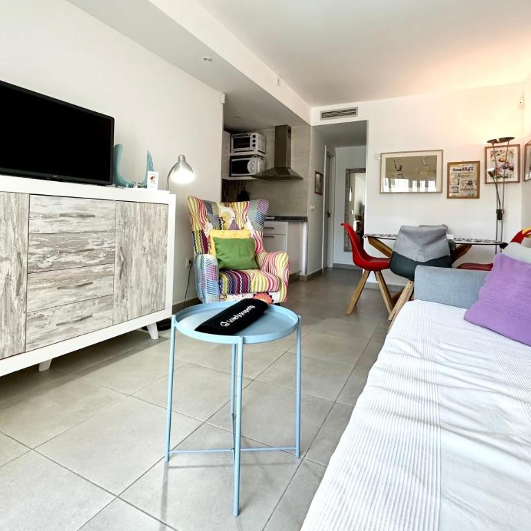 Tutti Frutti con Piscina, Terraza soleada privada, primera planta y Wi-FI - Apartamento de 1 dormitorio - 8