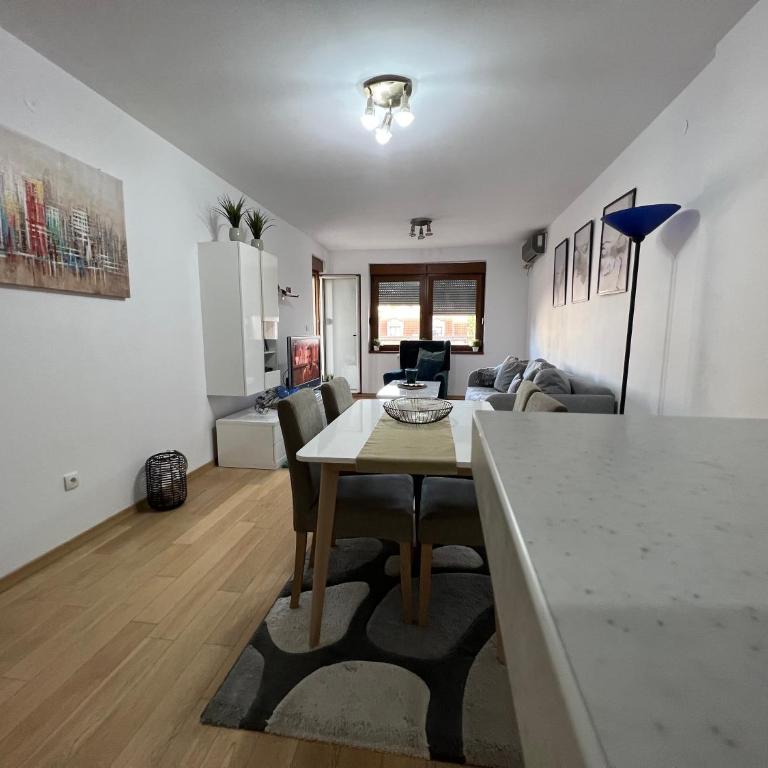 Apartment Story,Vojvode Petka Beograd - Apartman sa Balkonom - 4