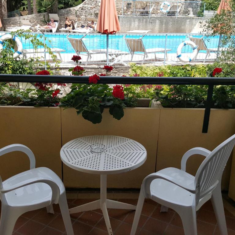 Hotel Broglia - Camera Matrimoniale - 3