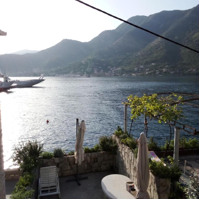 Apartment Aleksandar - Apartment with Sea View - 2