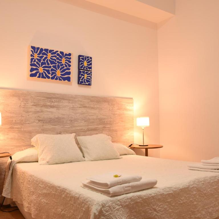 Ally's Bed&Breakfast, - Double Room with Shower - 4