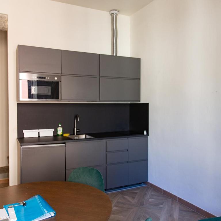 Large 2BR Apartment Near Piazza San Marco - Appartamento con 2 Camere da Letto - 13