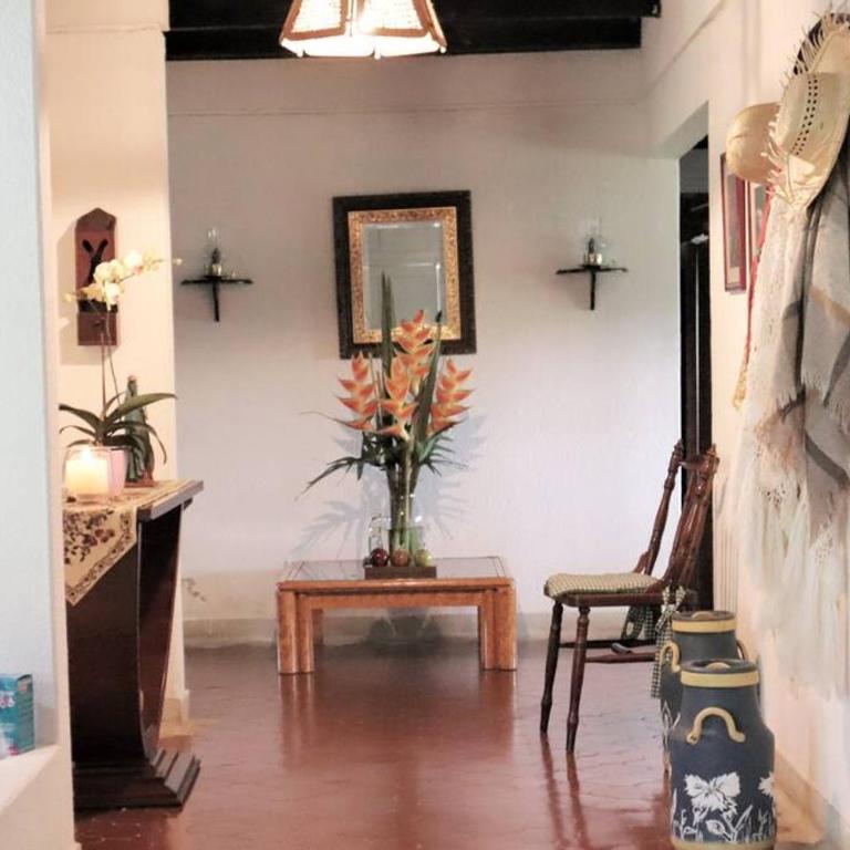 Finca cerca a Cali - Pura Naturaleza - El Carmen, Colombia - Casa de 5 dormitorios - 8