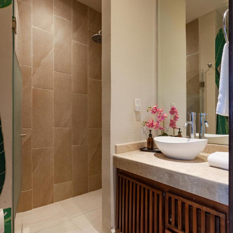 Casa LaMar 10 min Beach WIFI 300 MB2Gyms6Pools - Three-Bedroom Apartment - 20