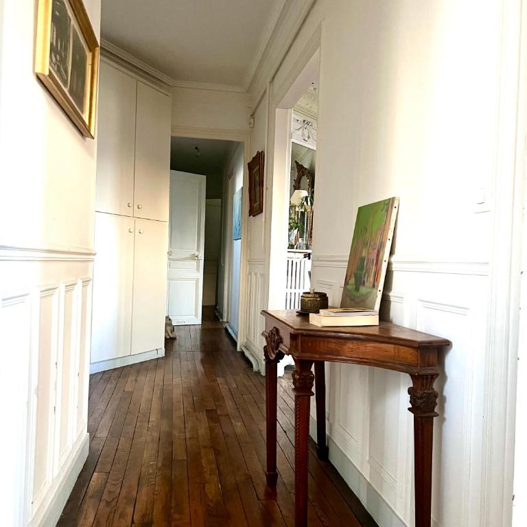 Paris 2 bedrooms chic apartment 18th district - Appartement 2 Chambres - 27