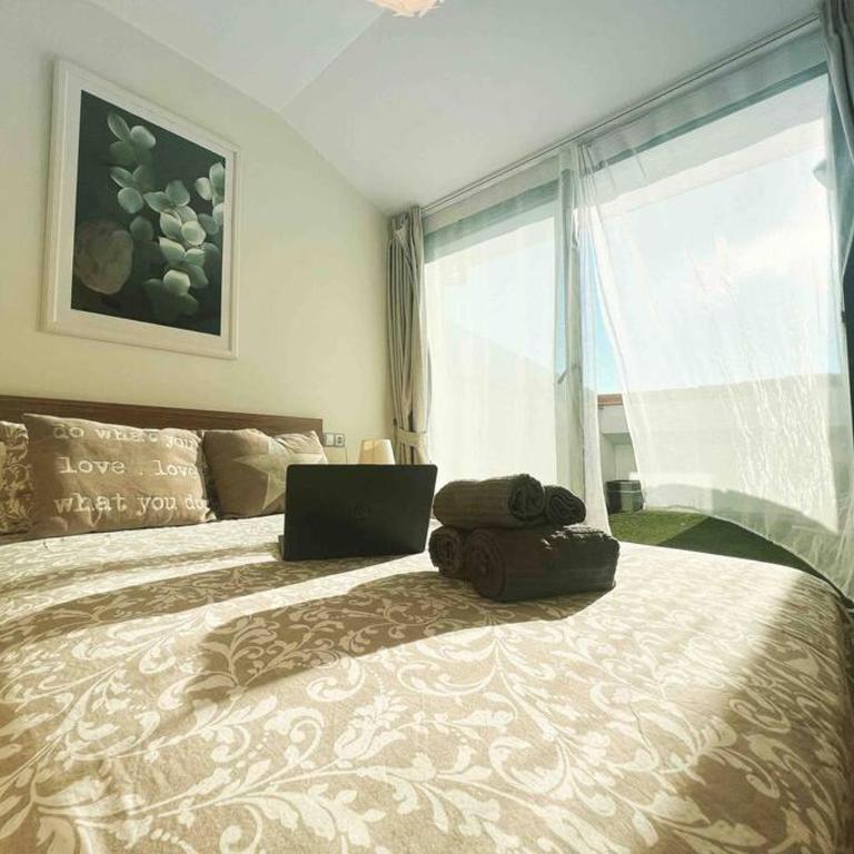 Duplex Piscina y Parking MasBlau Beach by Host&Joy - Appartamento con 3 Camere da Letto - 2