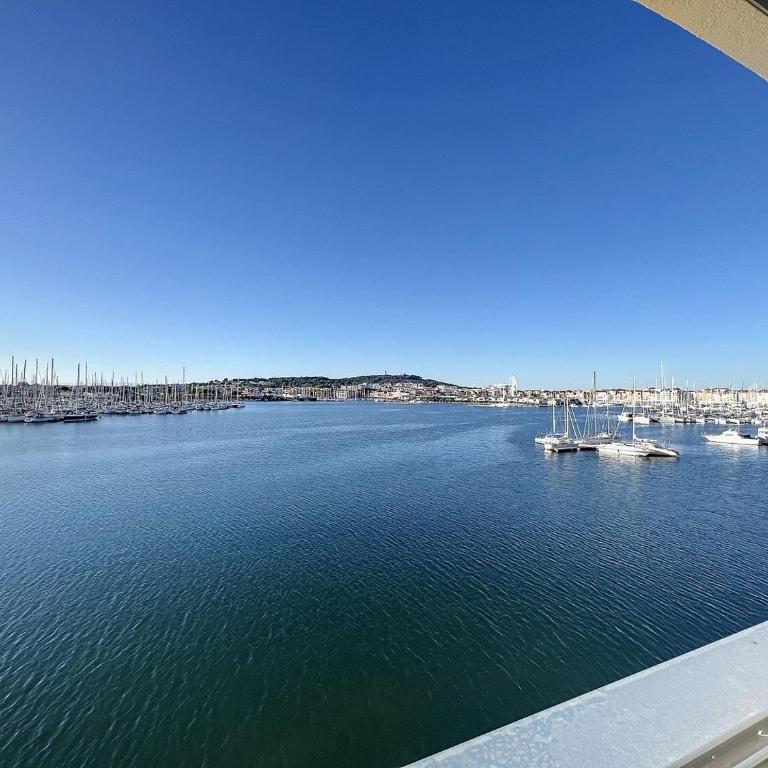 240 Magnifique Appart Deluxe vue mer - Deluxe Apartment - 13