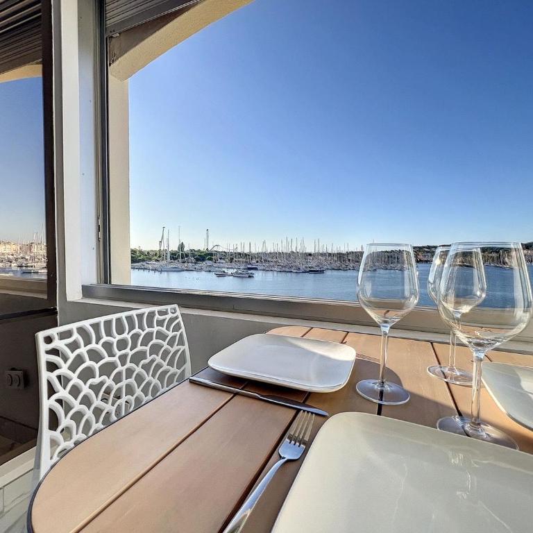 240 Magnifique Appart Deluxe vue mer - Deluxe Apartment - 17