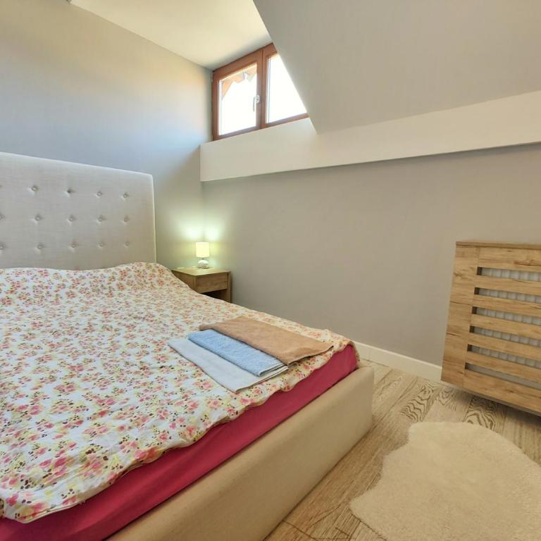 Queen Apartment Zlatibor 1000 - Three-Bedroom Apartment - 23