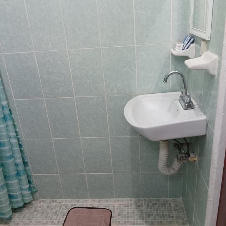 Alojamiento Ya'ax Nah - Family Room with Private Bathroom - 4