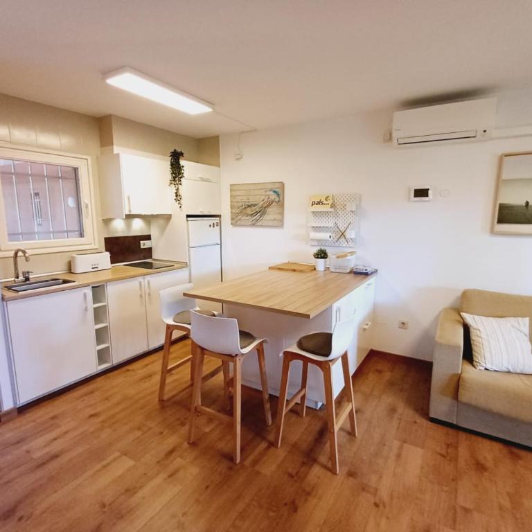 Apartamento con piscina y wifi cerca de la playa - Apartamento de 2 dormitorios - 2