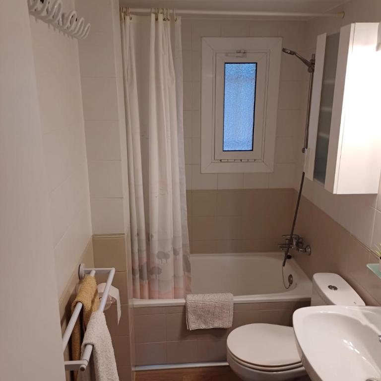 Apartamento con piscina y wifi cerca de la playa - Apartamento de 2 dormitorios - 16