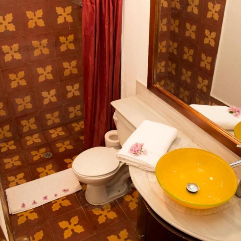 Casa Carmelita Hotel Boutique Pitalito - Habitación Individual con baño privado externo - 15