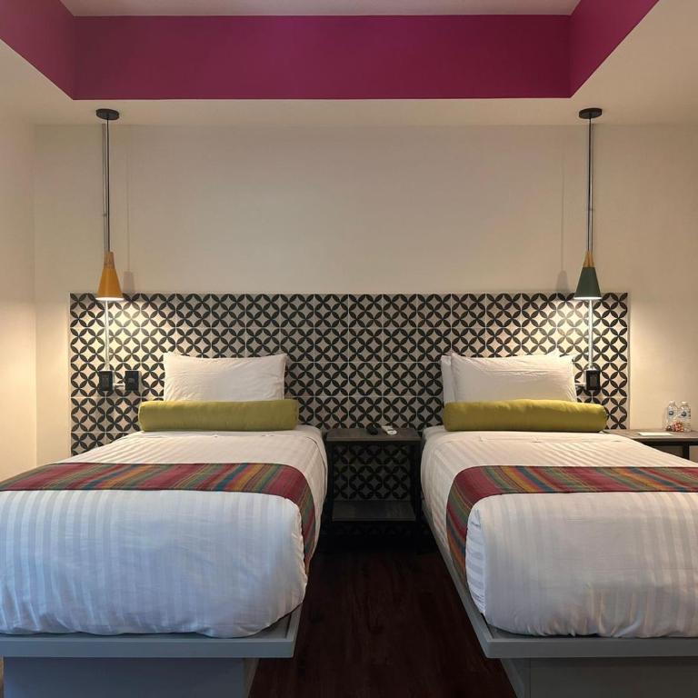 Hotel VIVE MX cuauhtémoc CDMX, Trademark by Wyndham - Family Suite with Two Twin Beds - Non-Smoking - 11