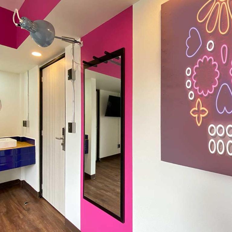 Hotel VIVE MX cuauhtémoc CDMX, Trademark by Wyndham - Queen Suite with Balcony - Non-Smoking - 14