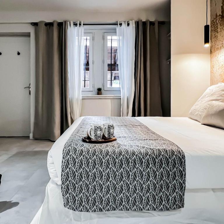 Loveroom Muse old town jacuzzi Annecy vieille ville - Deluxe Studio - 9