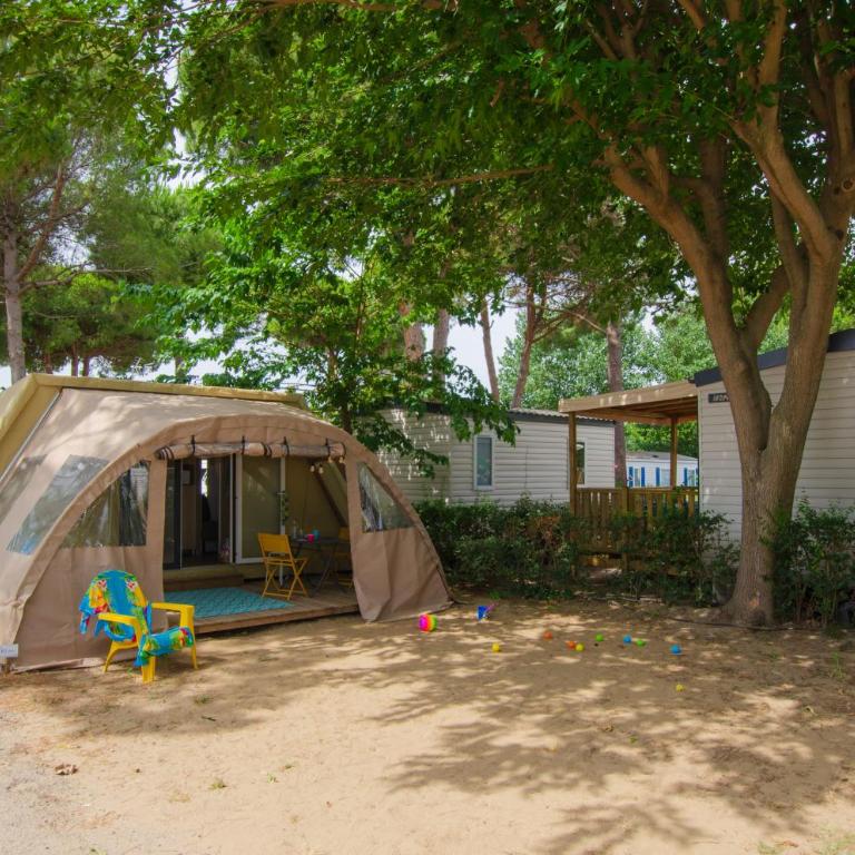 Camping Les Jardins d Agathe - Tienda - 3