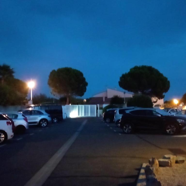 APPARTEMENT CLI%ATISE ET PARKING PRIVE - One-Bedroom Apartment - 6