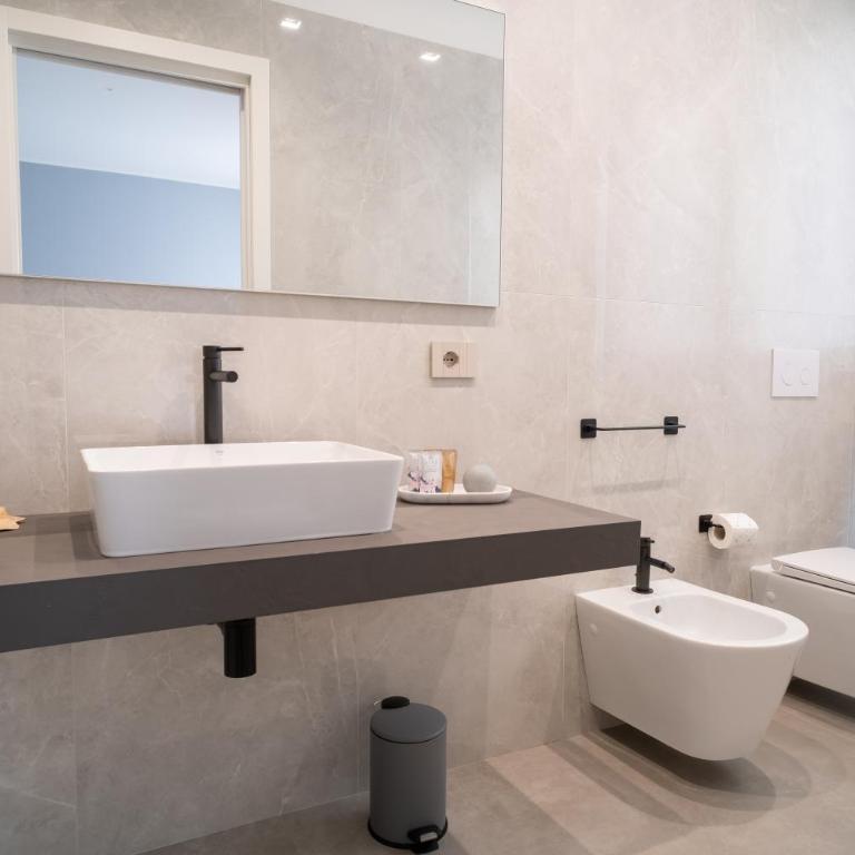 Acquamarina Rooms - Camera Deluxe - 3