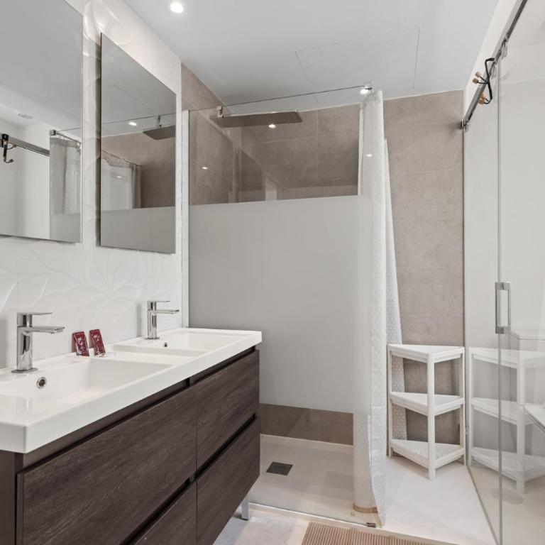 Casa Banderas pool & gym by Costarentals - Ref 237 - Apartamento de 3 dormitorios - 23
