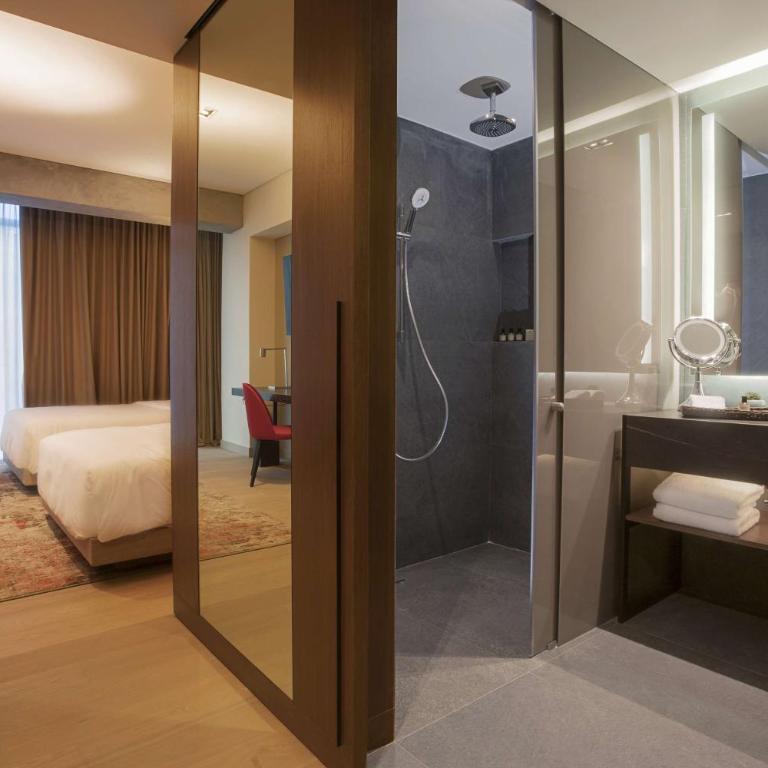 Hyatt Regency Mexico City Insurgentes WTC - Queen Room with Two Queen Beds and City View - 1