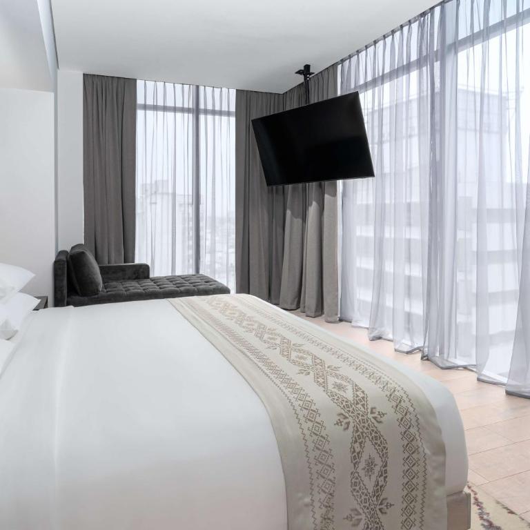 Hyatt Regency Mexico City Insurgentes WTC - King Room - Club Access - 6