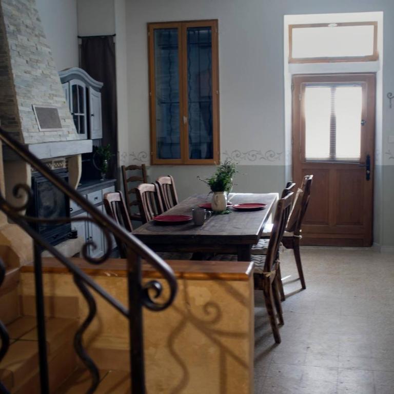 Rosemonde - Two-Bedroom House - 9