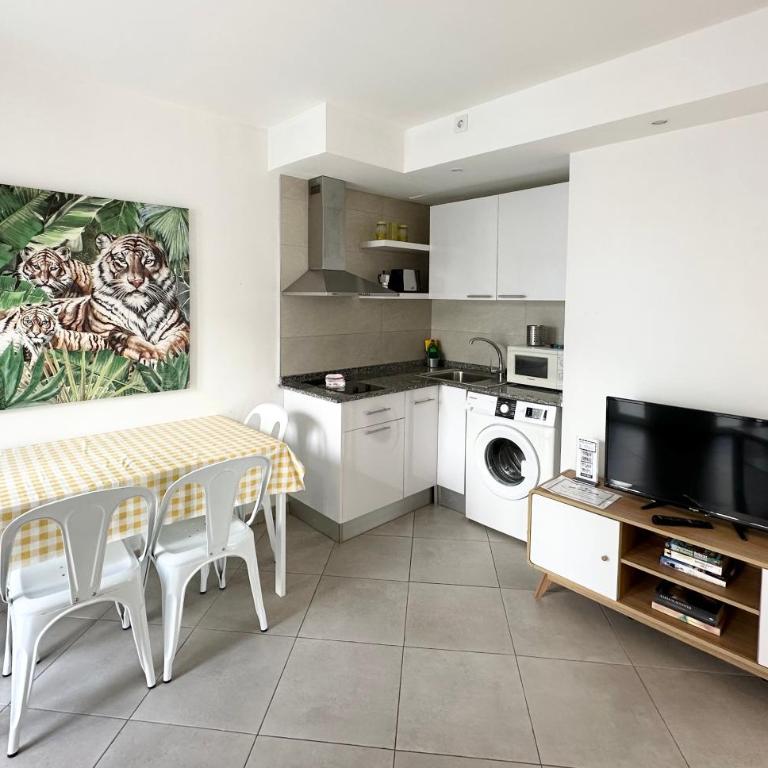 Banana Cake - piscina, doble terraza, última planta , wifi y parking - Apartamento - 5