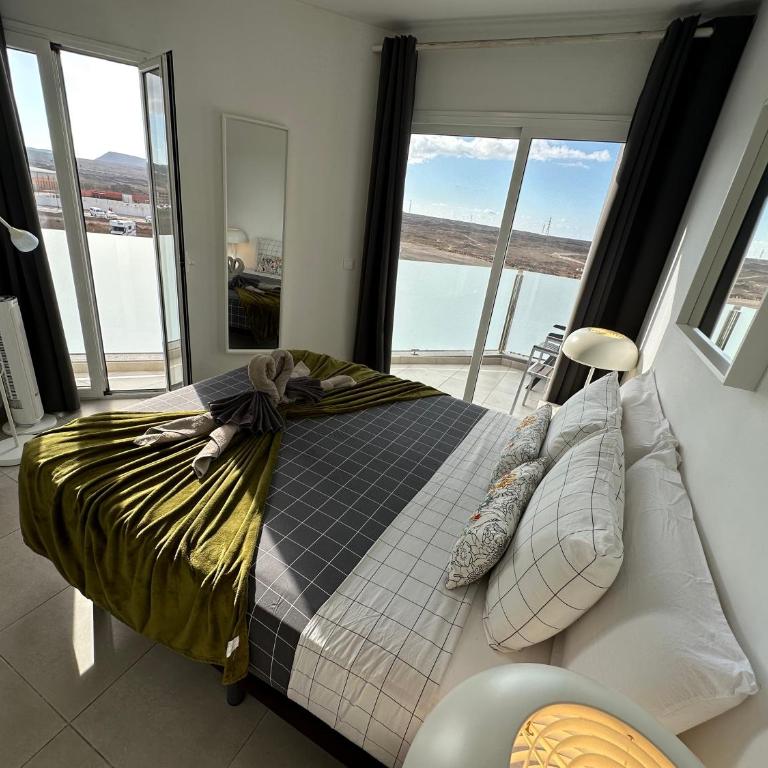 Banana Cake - piscina, doble terraza, última planta , wifi y parking - Apartamento - 8