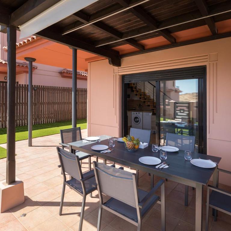 Home2Book Casa Etone, BBQ, Terrace & Pool - Casa de 2 dormitorios - 3