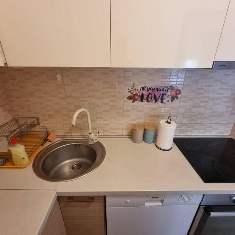 Cozy Central Apartment next to Bus and Train Station - One-Bedroom Apartment - 12