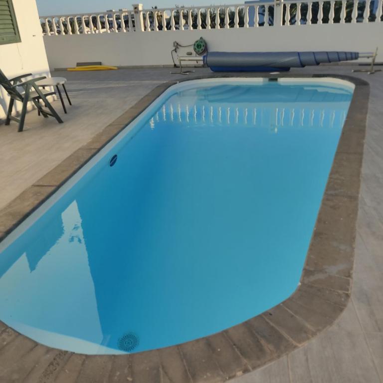 3 Private rooms - 3 habitaciones privadas shared duplex Gara with private pool - Queen Room with Spa Bath - 1