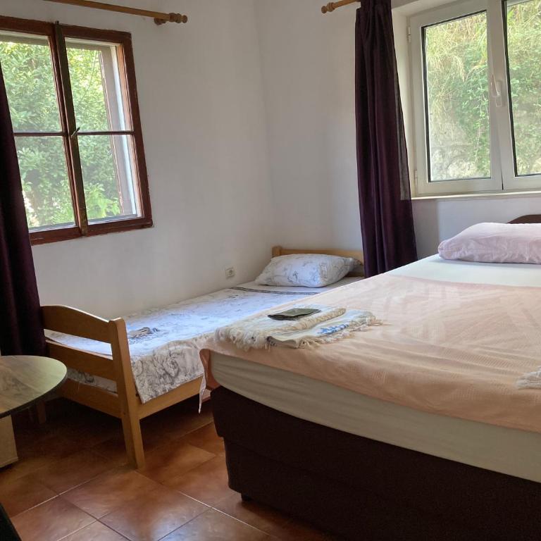 Bay Mola Aparts - Apartment with Garden View - 12