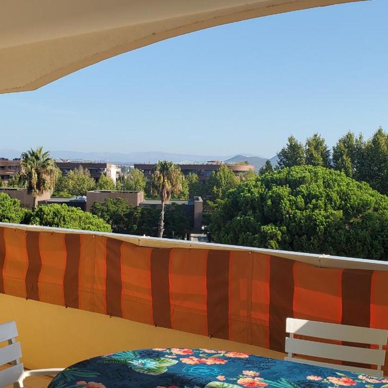 Frejus Plage LA MIOUGRANO, T2-3 49m2, 5 personn - Apartment mit Balkon - 2