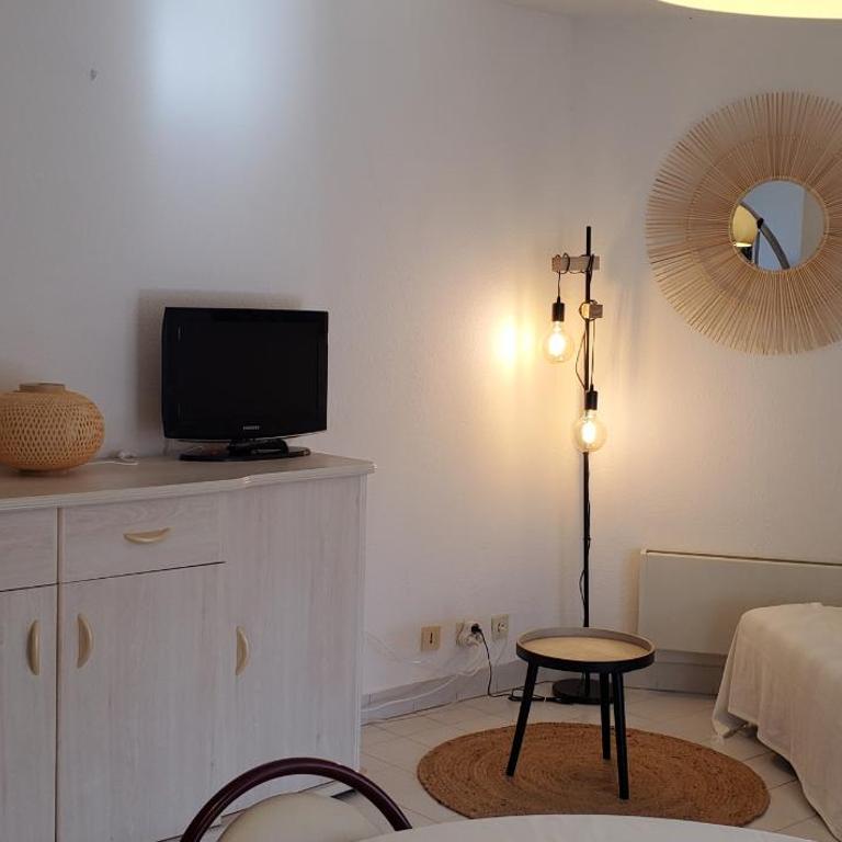 Frejus Plage LA MIOUGRANO, T2-3 49m2, 5 personn - Apartment mit Balkon - 24