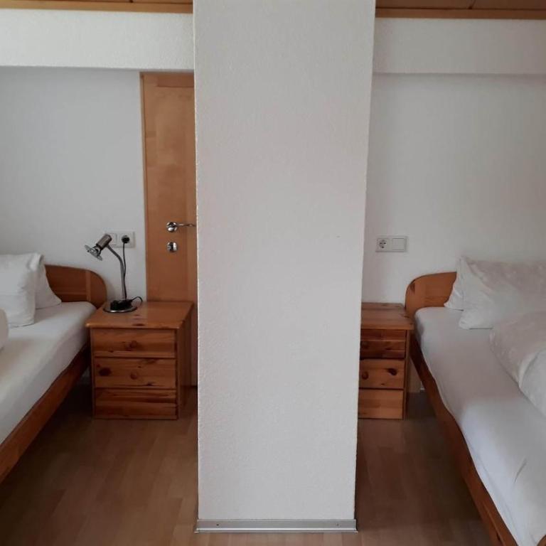 Haus Vallaster - Apartment mit 3 Schlafzimmern und Dusche - 11