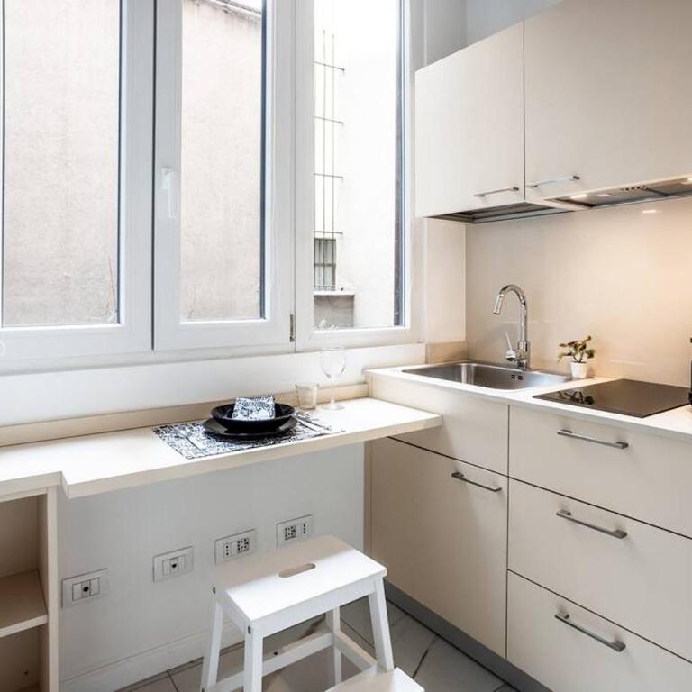Duomo's Nest - Central Mini-Room - One-Bedroom Apartment - 11