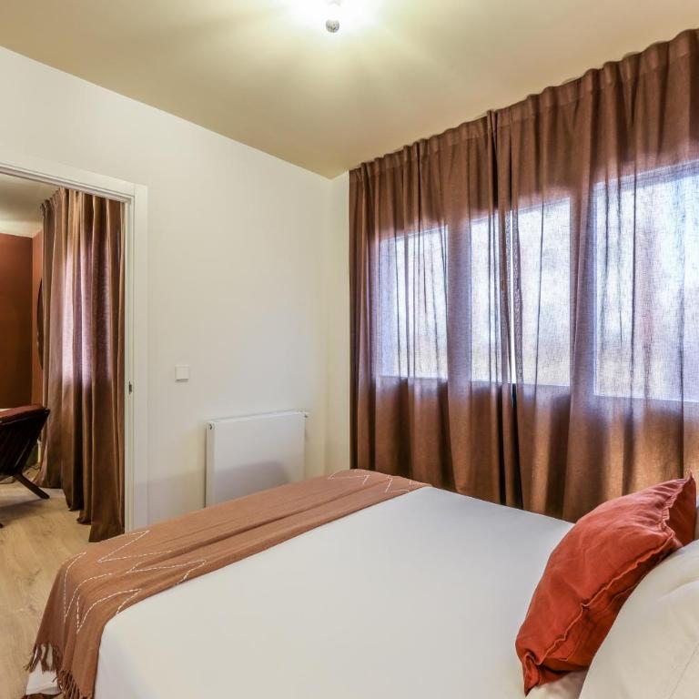 AmazINN Stay Madrid Palacio Real - Two-Bedroom Apartment - 7