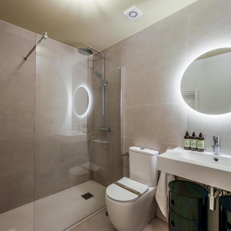 AmazINN Stay Madrid Palacio Real - Two-Bedroom Apartment - 9