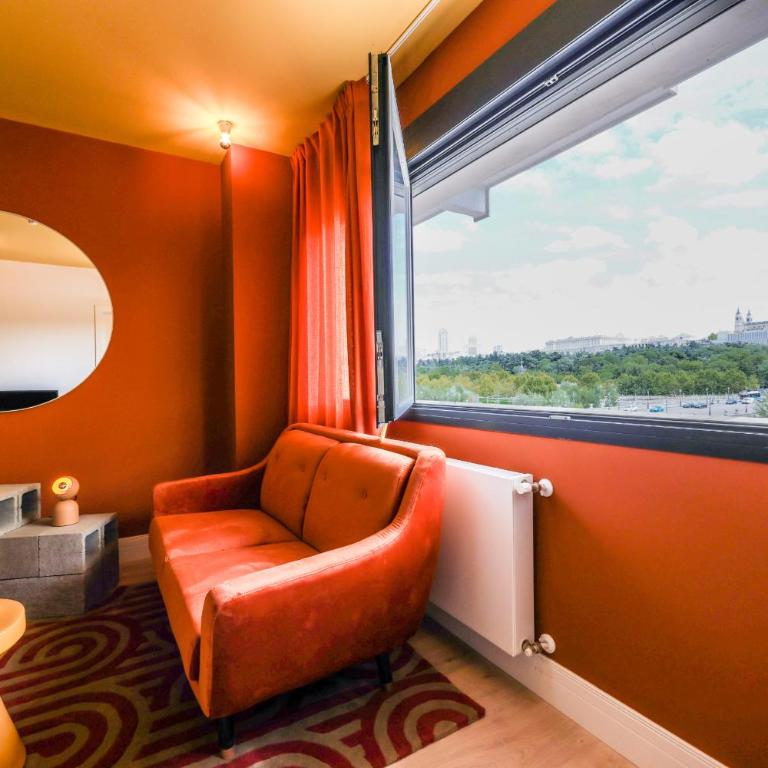 AmazINN Stay Madrid Palacio Real - Deluxe Apartment - 1