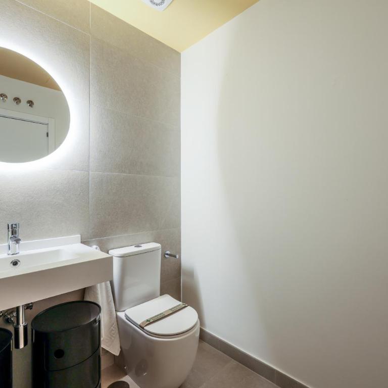 AmazINN Stay Madrid Palacio Real - Superior Apartment - 3