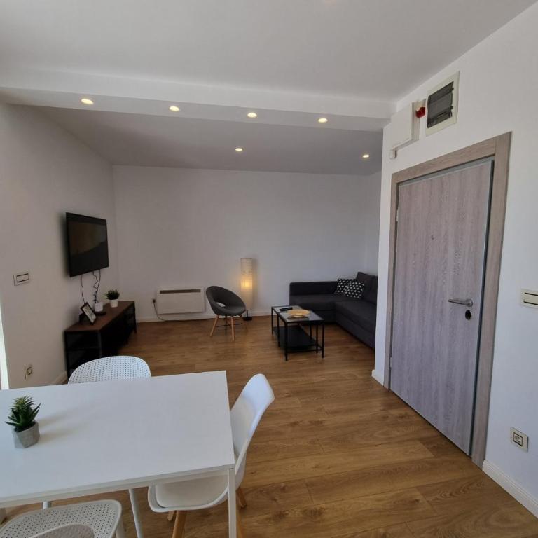 Janis Janulis 22 - Apartman sa 1 Spavaćom Sobom - 12