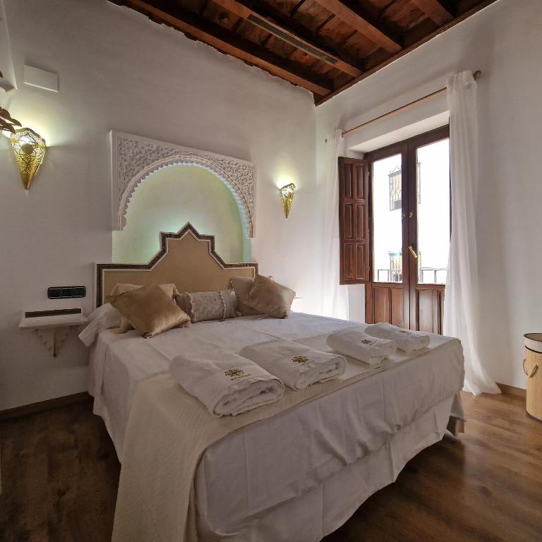 ADANAR Muralla Zirí Centro Premium - Superior Apartment with Balcony - 4
